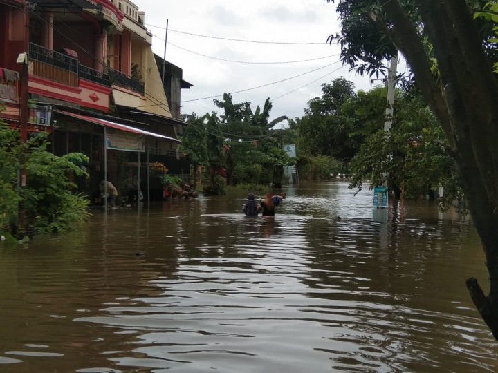Banjir Rendam Makassar, Warga Mulai Mengungsi