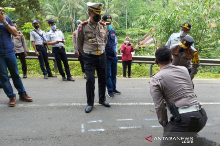 Terpopuler Daerah; 29 Tewas Kecelakaan Maut di Sumedang hingga Kasus Diklat Silat Naik ke Penyidikan