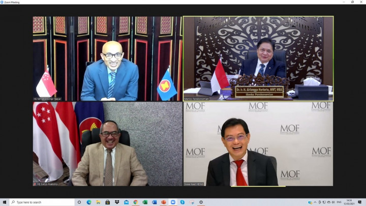 RI-Singapura Kerja Sama Strategis Bangun 3 'Jembatan'