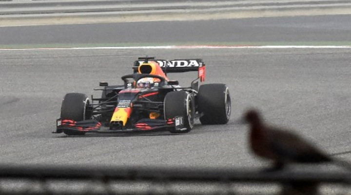 Max Verstappen Pimpin Hari Pertama Tes Bahrain