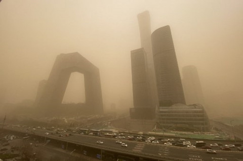 Beijing Dilanda Badai Pasir Terburuk dalam Satu Dekade