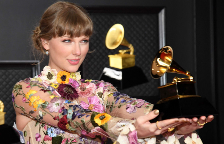 5 Tahun Absen, Taylor Swift Raih Album of the Year di Grammy Awards