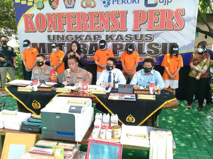 Rugikan Negara Rp13 Miliar, 6 Pemalsu Meterai Ditangkap