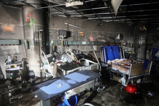 Kebakaran di rumah sakit Bangladesh. Foto: AFP.