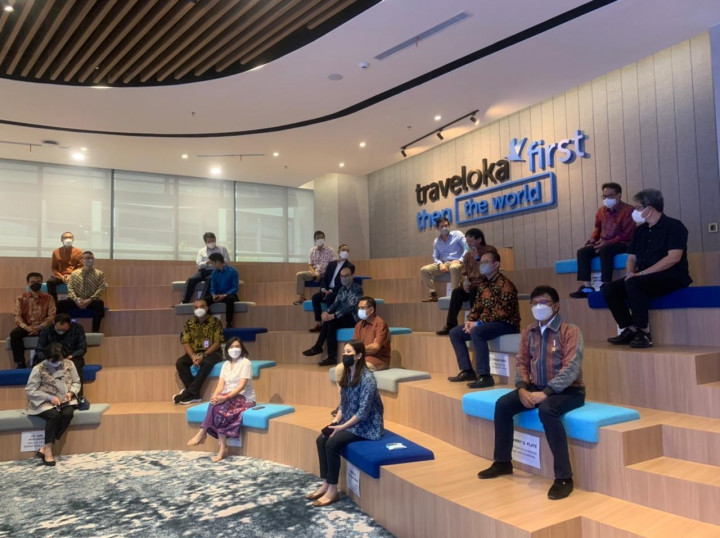 Perkantoran yang Mengadaptasi <i>Green Living</i>