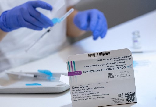 European Medicines Agency (EMA)  pastikan vaksin covid-19 AstraZeneca aman dan efektif. Foto: AFP
