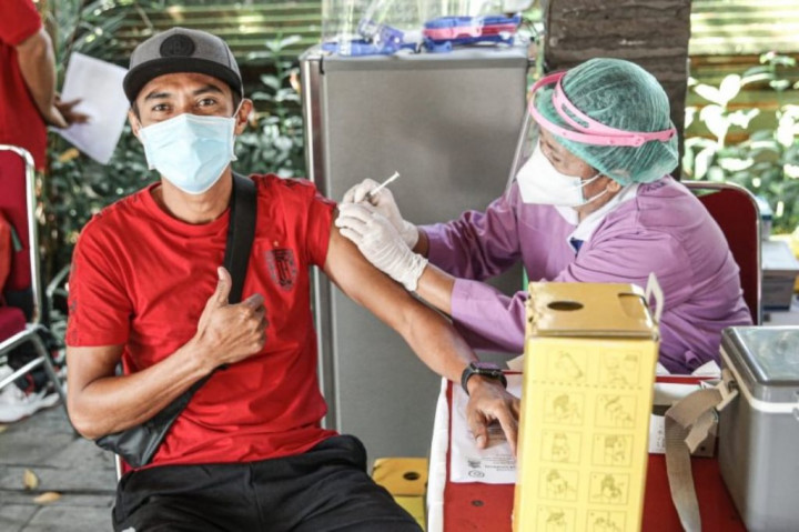 Bali United Terima Vaksinasi Covid-19 Dosis Pertama