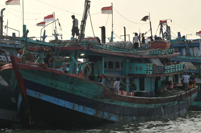 KKP Tangkap Empat Kapal Cantrang di Selat Makassar