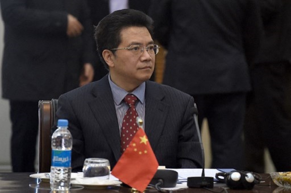 Dubes Tiongkok untuk ASEAN Deng Xijun. (SHAH MARAI / AFP)