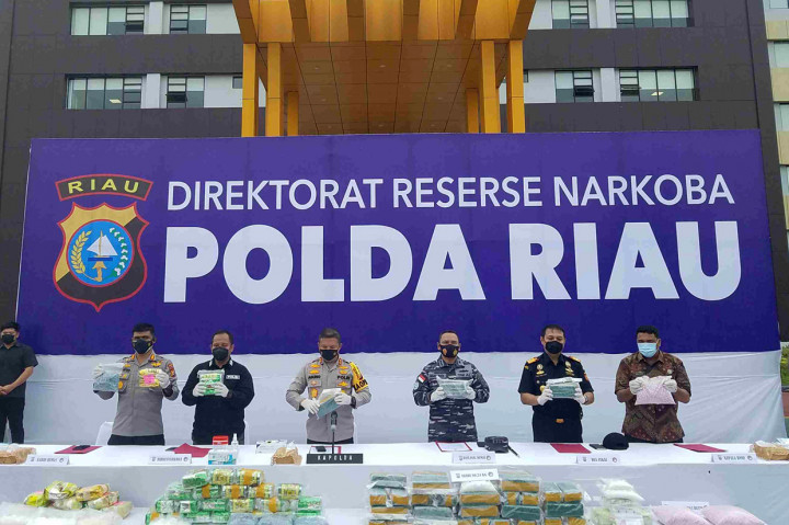 Polda Riau Sita 80,42 Kg Sabu dan 68 Ribu Butir Ekstasi