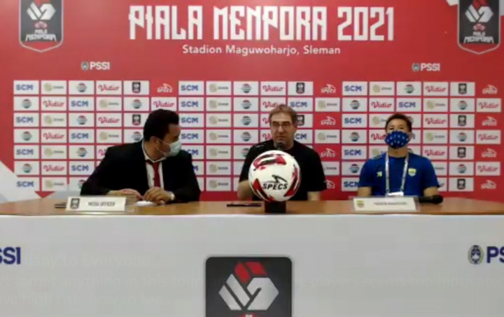 Pelatih Persib tidak Kecewa Berbagi Poin dengan Bali United