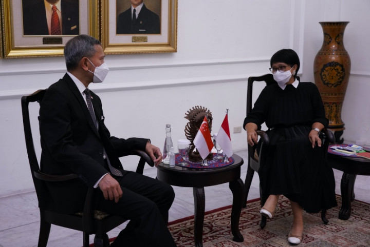 Populer Internasional: Indonesia Vaksinasi 9 Juta Warga Hingga Tiongkok Siap Amankan Timur Tengah