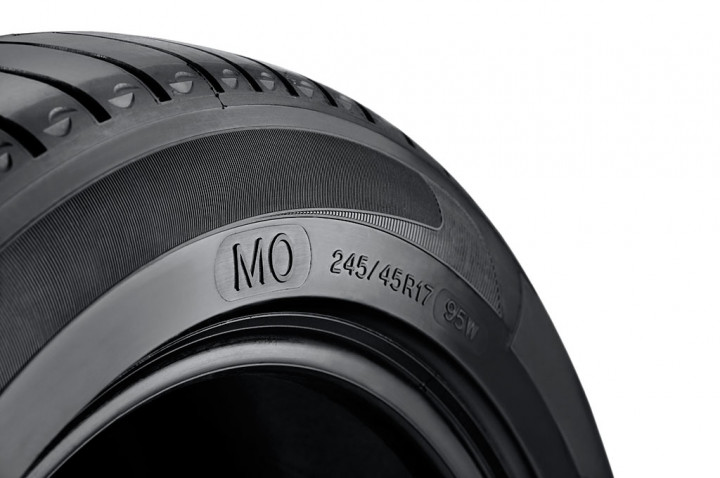 Merek Mobil Ini Punya Ban Sendiri, Bisa Dipakai Saat Kempes