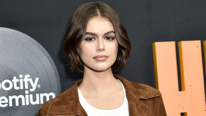 Dua Tahap Sederhana Perawatan Wajah Kaia Gerber