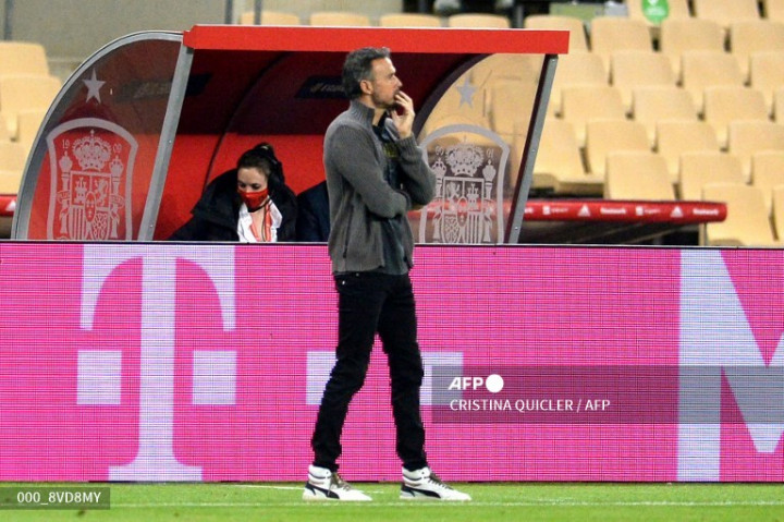 Enrique Kaget Spanyol Diimbangi Yunani