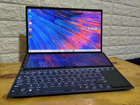 Review Asus ZenBook Duo 14 (UX482), Layar Ganda tapi Makin Tipis