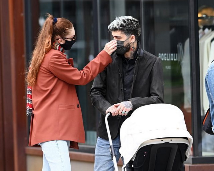 Zayn Malik dan Gigi Hadid Bertamasya dengan Anak untuk Pertama Kalinya