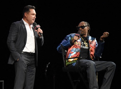 Terkonfirmasi, Oscar De La Hoya Kembali Naik Ring pada Juli