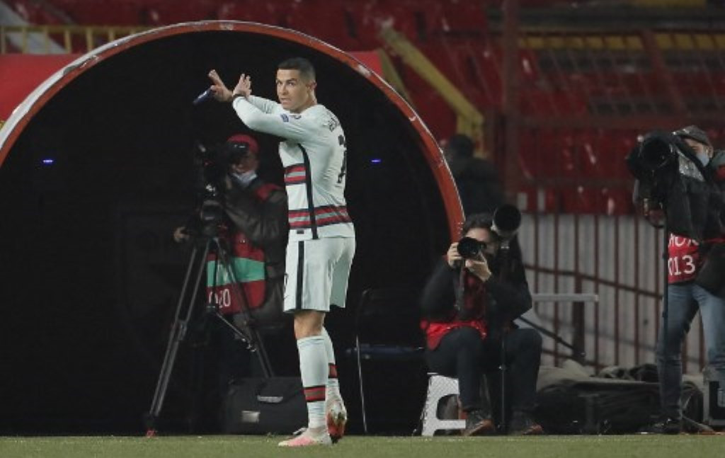 Cristiano Ronaldo (Foto: AFP/Pedja Milosavljevic)