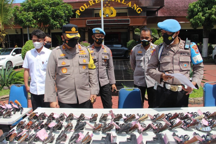 Polres Malang Kerahkan Personel Amankan Gereja