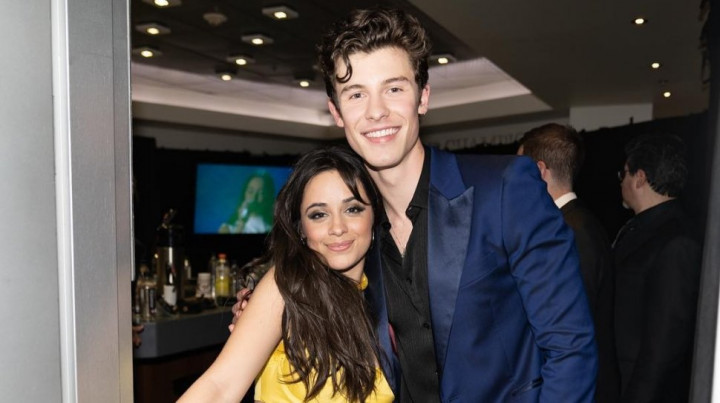 Kemalingan, Shawn Mendes dan Camila Cabello Kehilangan Mobil Mewah