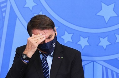 Presiden Brasil Rombak 6 Menteri Terkait Penanganan Covid-19