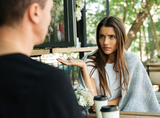 6 Cara Mengetahui dan Mengatasi Pelecehan Verbal dalam Hubungan