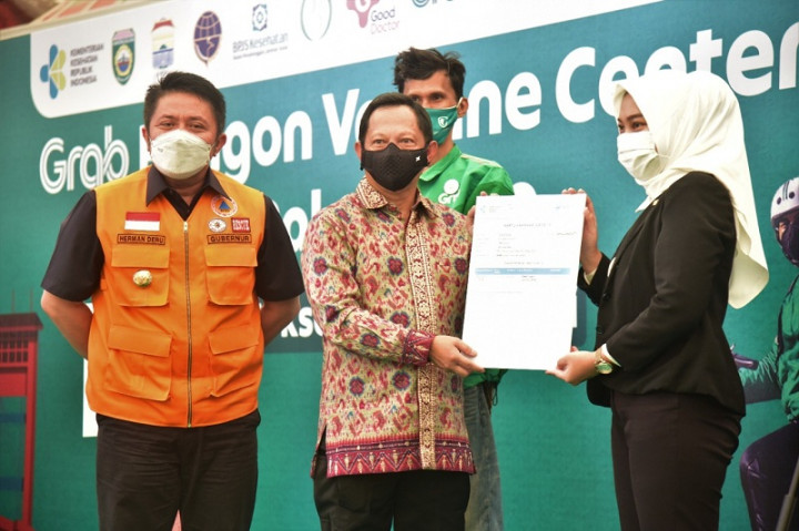 Mendagri: Vaksinasi Nasional di Sumsel Bisa Jadi Role Model Indonesia