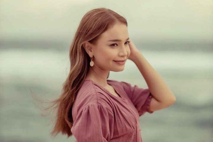 Berawal dari Iseng, Rossa Gandeng Dong-Hae Super Junior di Video Klip