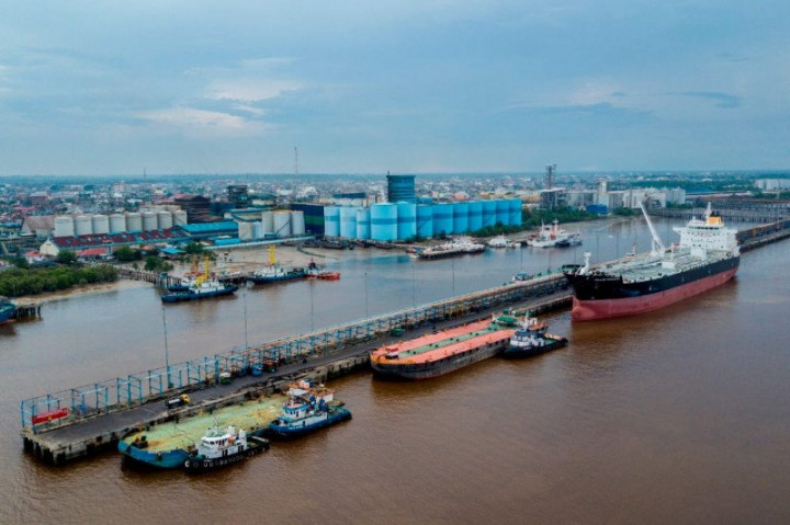 Pelindo I Ekspor Perdana Petikemas ke Port Klang Malaysia