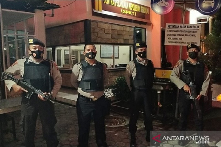 Polda Jambi Wajibkan Petugas Piket Pakai Baju Antipeluru