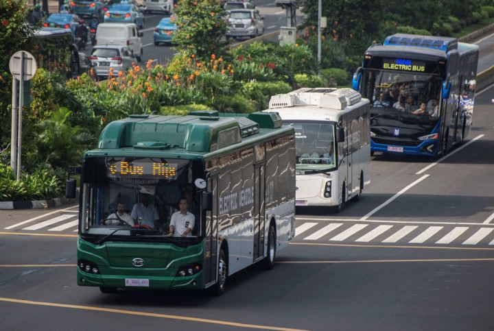 Pemerintah Gandeng Bank Dunia Siapkan <i>Roadmap</i> Transportasi Umum Berbasis Listrik