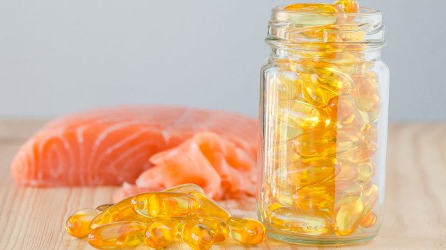 4 Manfaat Kesehatan dari Minyak Salmon