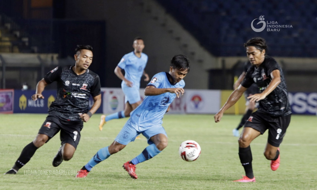 Suasana laga Persela Lamongan vs Madura United. (Foto: ligaindonesiabaru.com)