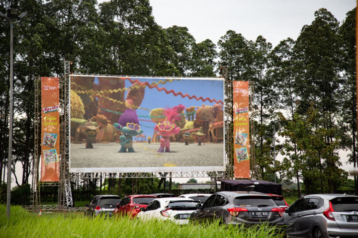 Nonton Bioskop dari Dalam Mobil, Solusi Hiburan Keluarga di Masa Pandemi