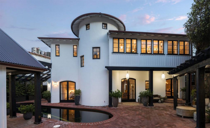 Intip Rumah Bos Netflix yang Dijual Rp216 Miliar