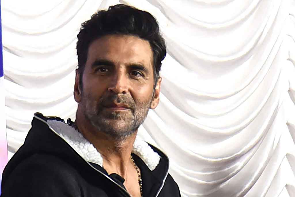 Bintang Bollywood Akshay Kumar Positif Covid-19