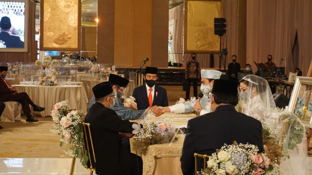 Presiden Jokowi di pernikahan anak politikus Golkar Idris Laena/Istimewa.