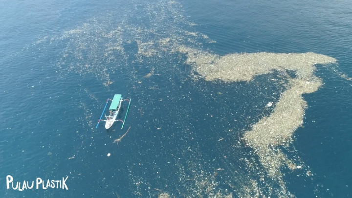 Visinema Pictures Rilis Teaser Film Pulau Plastik