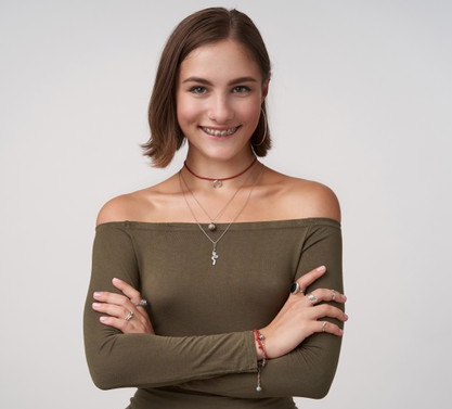 Trik Mudah Layering Kalung Bikin Kamu Makin Stylish