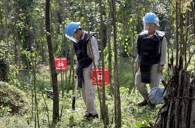 AS Bantu Provinsi Vietnam Capai Target Bebas Ranjau 2025