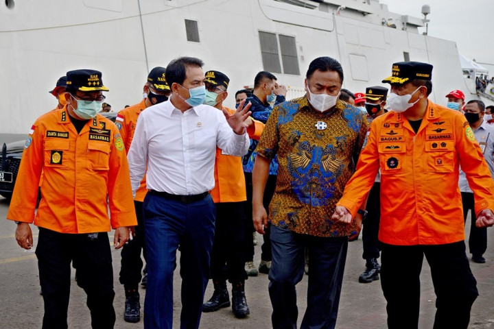 Rachmat Gobel Koordinasi dengan Uskup Larantuka Bantu Korban Bencana NTT