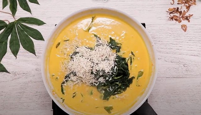 Wajib Simak, 9 Tips Memasak Daun Singkong Antigagal