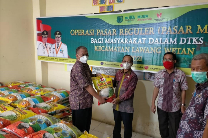 Pemkab Muba Gelar Pasar Murah Bagi Warga Terdampak Covid-19