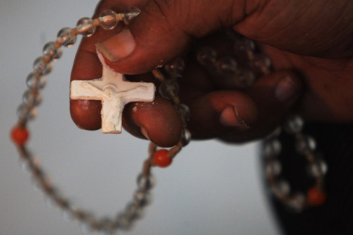 Luluh Lantak Surga Kecil Itu