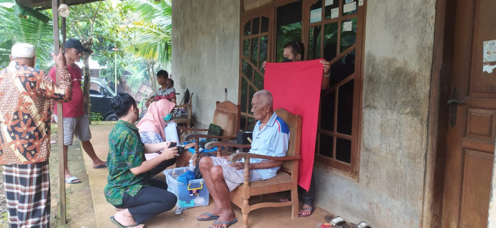 Disdukcapil Datangi Difabel dan Lansia yang Belum ber-KTP el