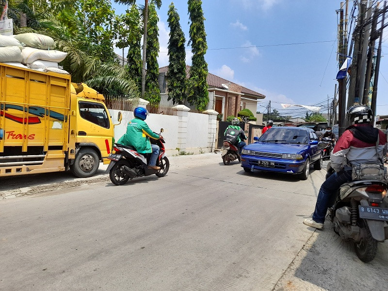 Jalan Setia Budi, Kelurahan Pamulang Barat, Kecamatan Pamulang, Tangerang Selatan. Medcom.id/Farhan D