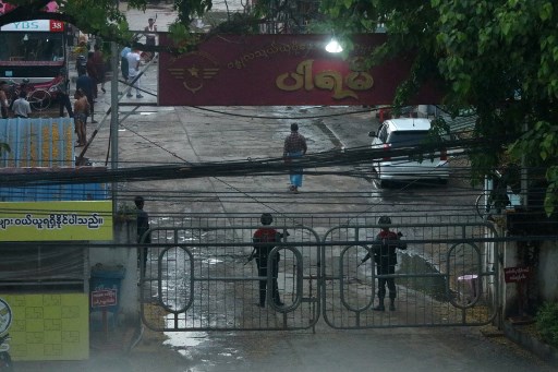 Pemerintah Myanmar Kembali Batasi Internet, Sita Antena TV Satelit