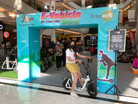 E-VEHICLE Week berlangsung pada 9 hingga 11 April 2021 di West Atrium Living World Alam Sutera. (Foto: Dok. Living World Alam Sutera)