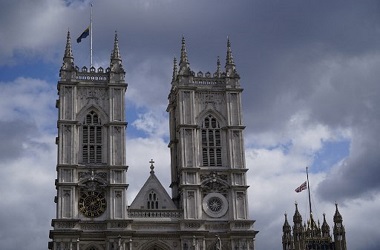 Tribut untuk Pangeran Philip, Lonceng Westminster Abbey Berbunyi 99 Kali